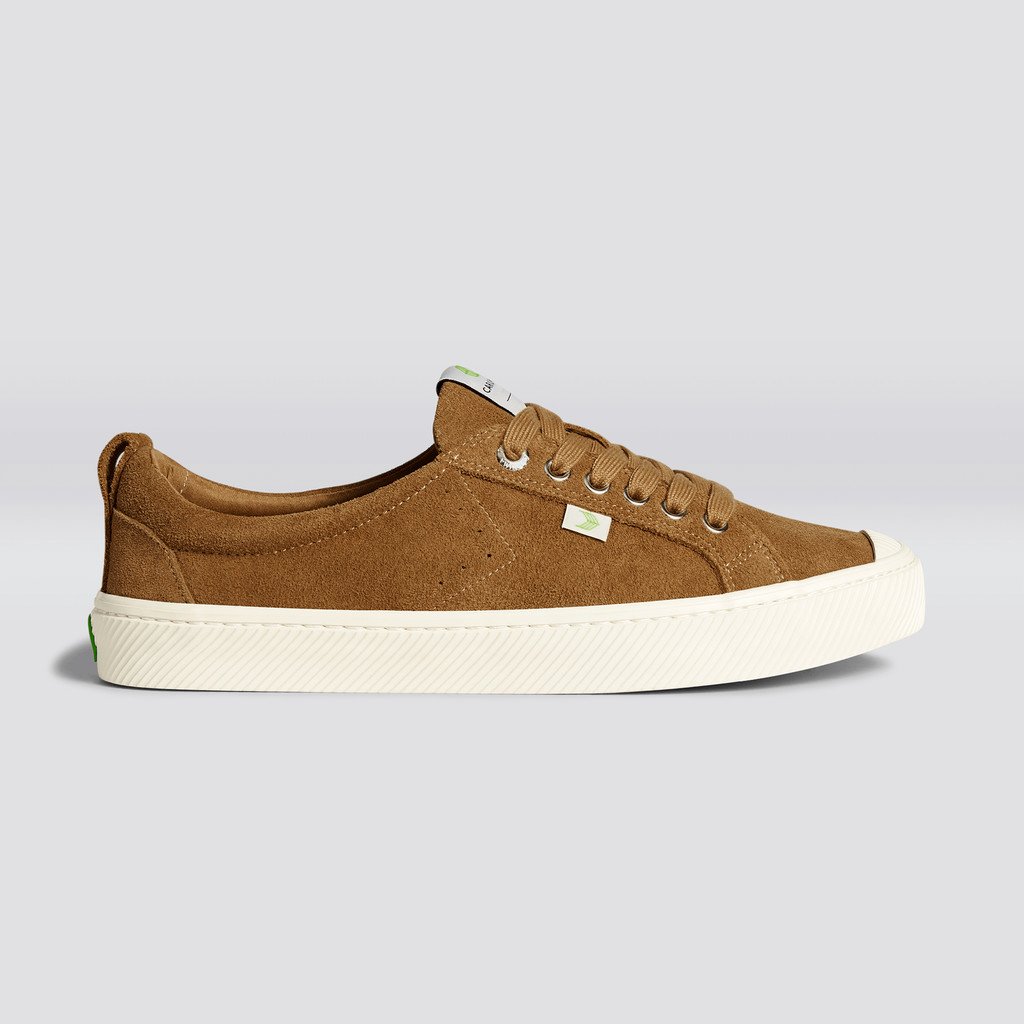 Cariuma Low Top Suede OCA LOW Damen Camel | 251-JBWSHG