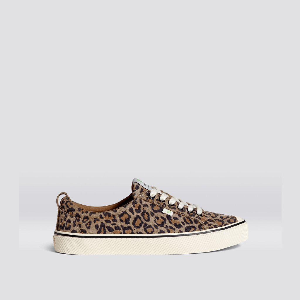 Cariuma Low Top Suede OCA LOW Damen Leopard | 453-ILPJSC