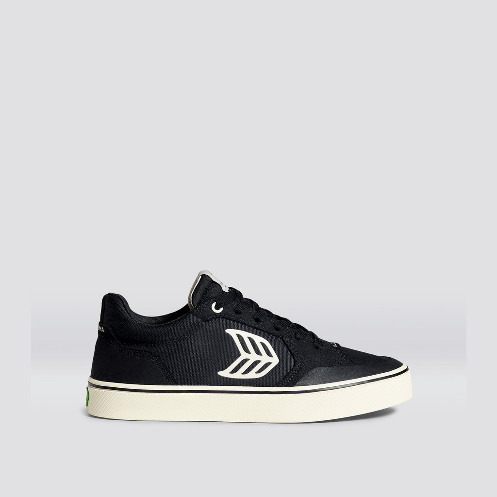 Cariuma Low Top Suede The Vallely Herren Schwarz | 835-QLZHGF